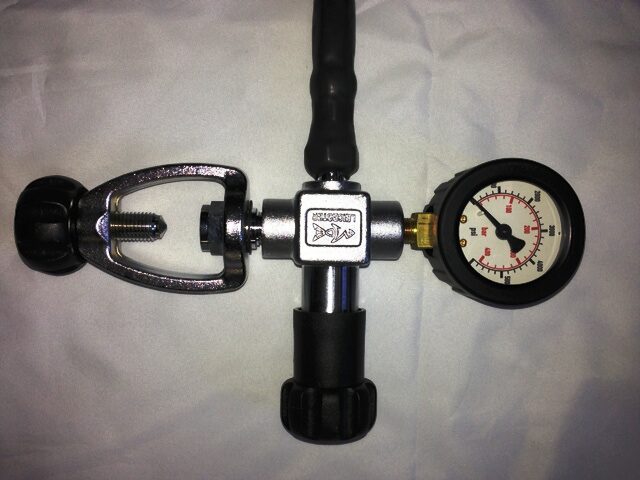 1.5 Mt Fill Whip with Gauge - Image 2